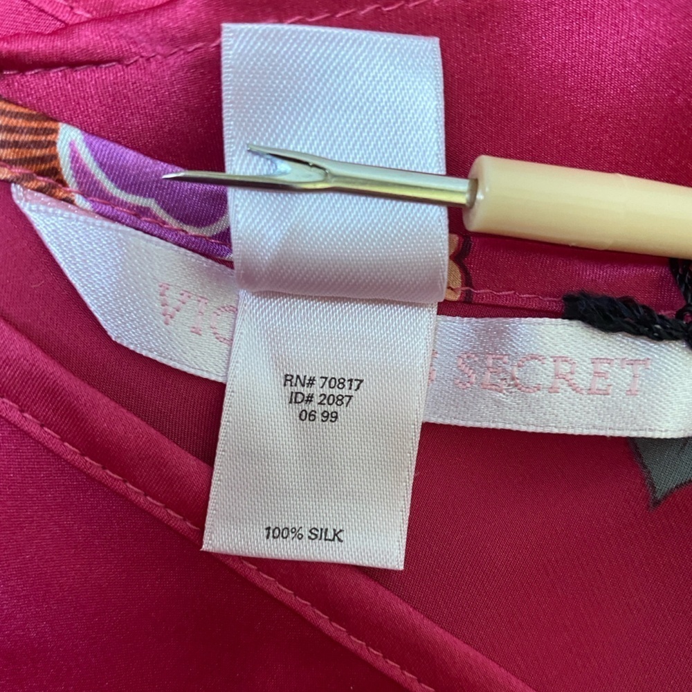 Victoria’s Secret NWT 100% Silk Y2K Gleam Floral Sleep Set | Tank & Shorts | M - Picture 10 of 12